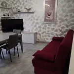 Sommacon House